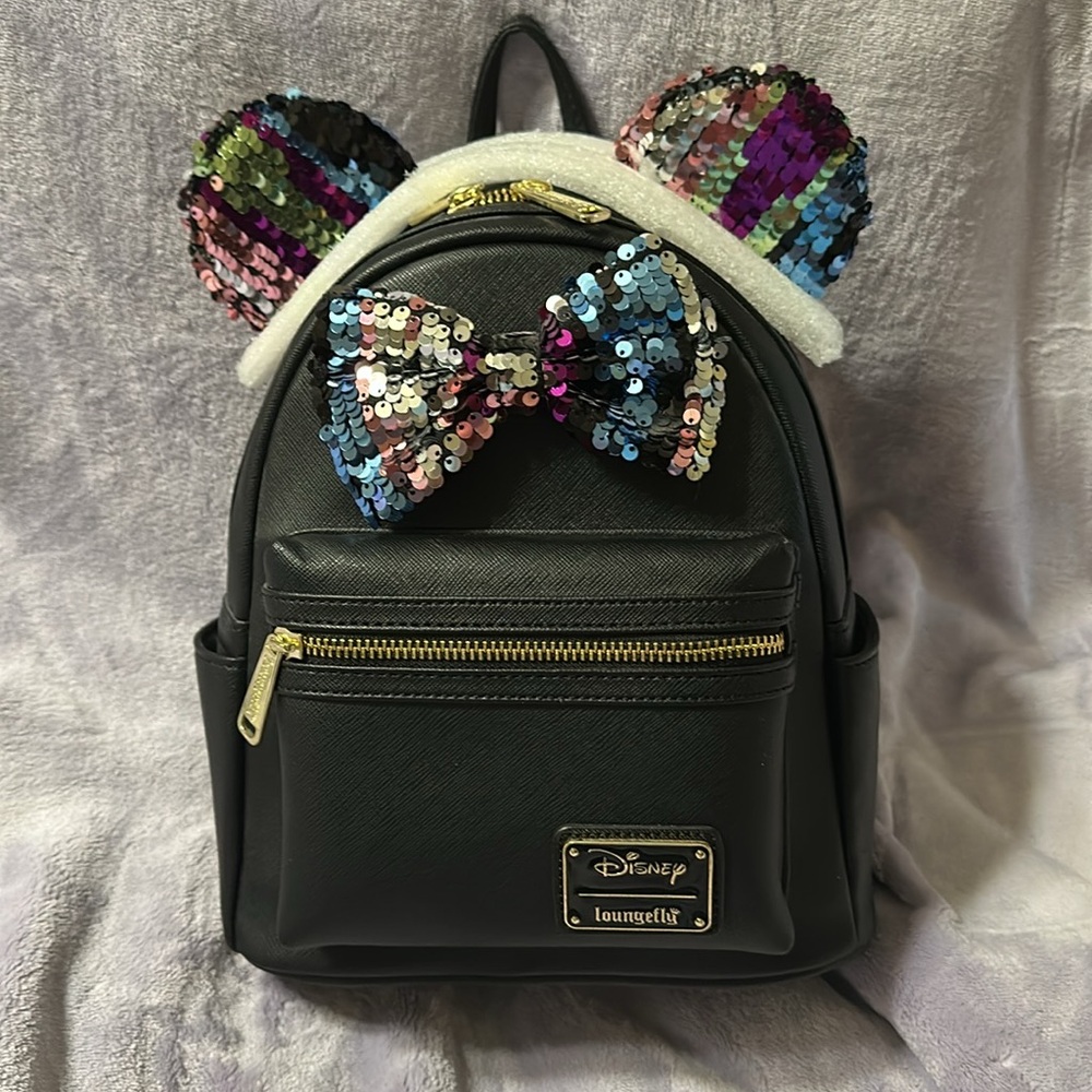 NWT DISNEY LOUNGEFLY MINNIE MOUSE BLACK MINI BACKPACK with SEQUENCE